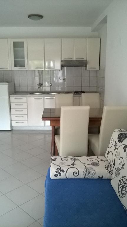 Apartments Jurjevic Petrcane Luaran gambar