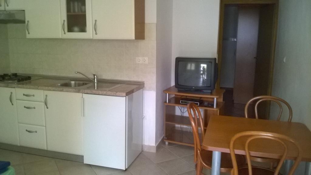 Apartments Jurjevic Petrcane Luaran gambar